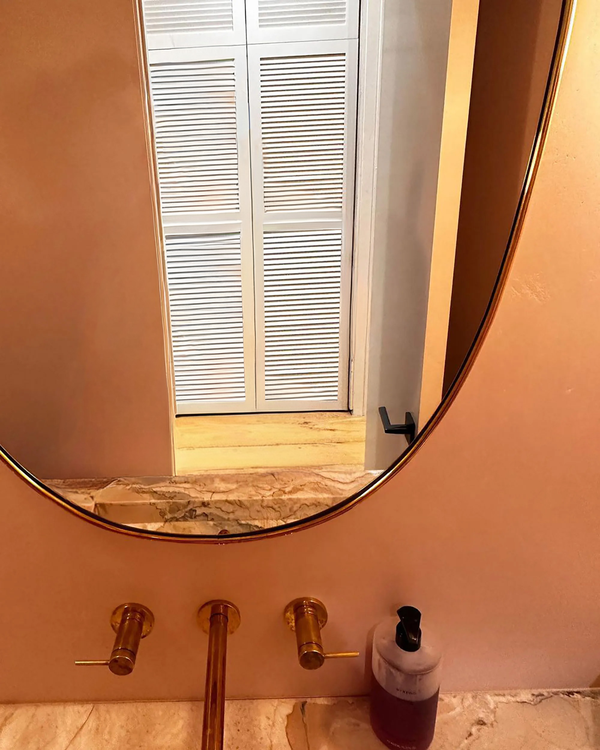 ​​𝚅𝙰𝙽𝙸𝚃𝙸𝙴𝚂 VANITIES // 0040 thumbnail